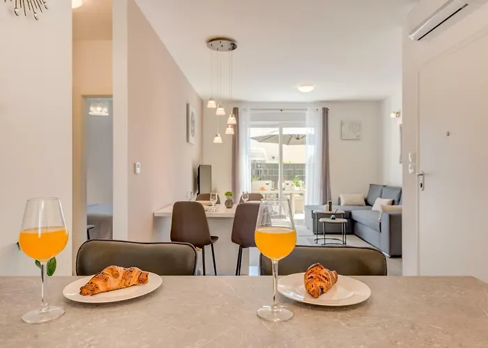 La Vie Est Belle アパート