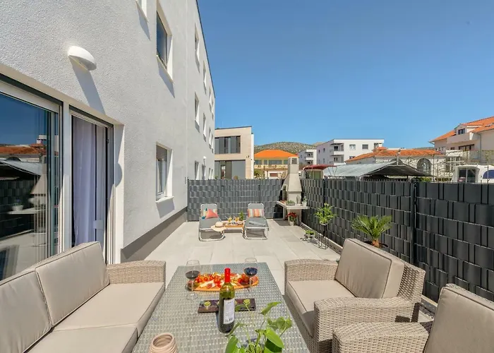 La Vie Est Belle アパート *